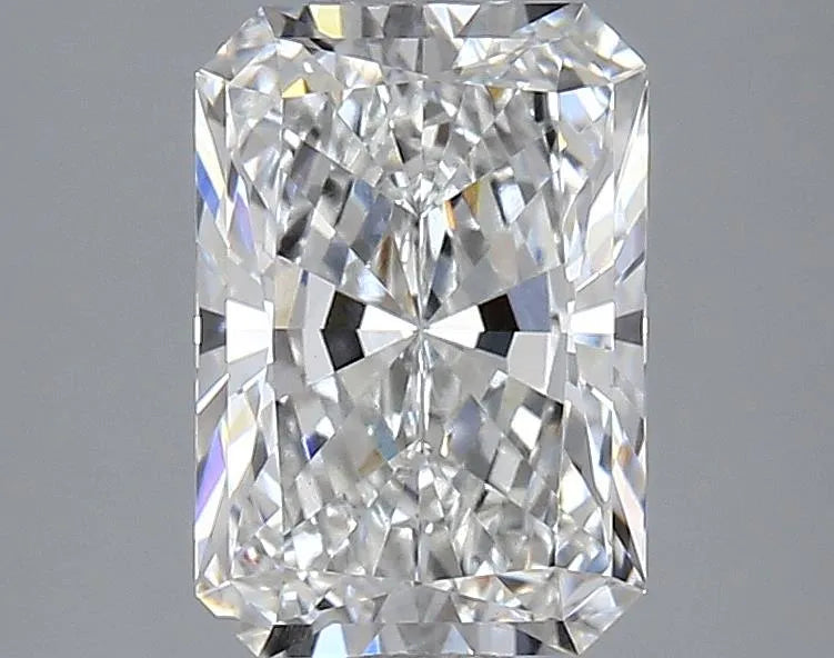 2.43ct Radiant Lab Grown Diamond (Colour F, Clarity VS1, IGI)