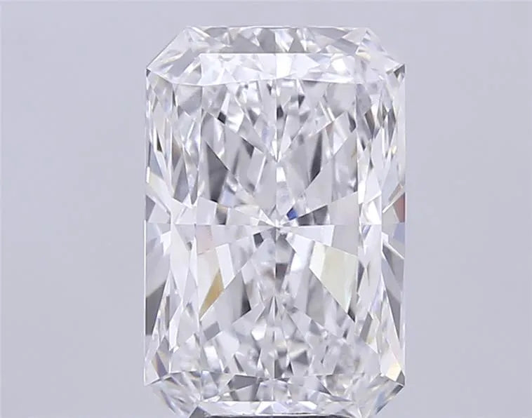 7.42ct Radiant Lab Grown Diamond (Colour D, Clarity VVS2, IGI Certified)