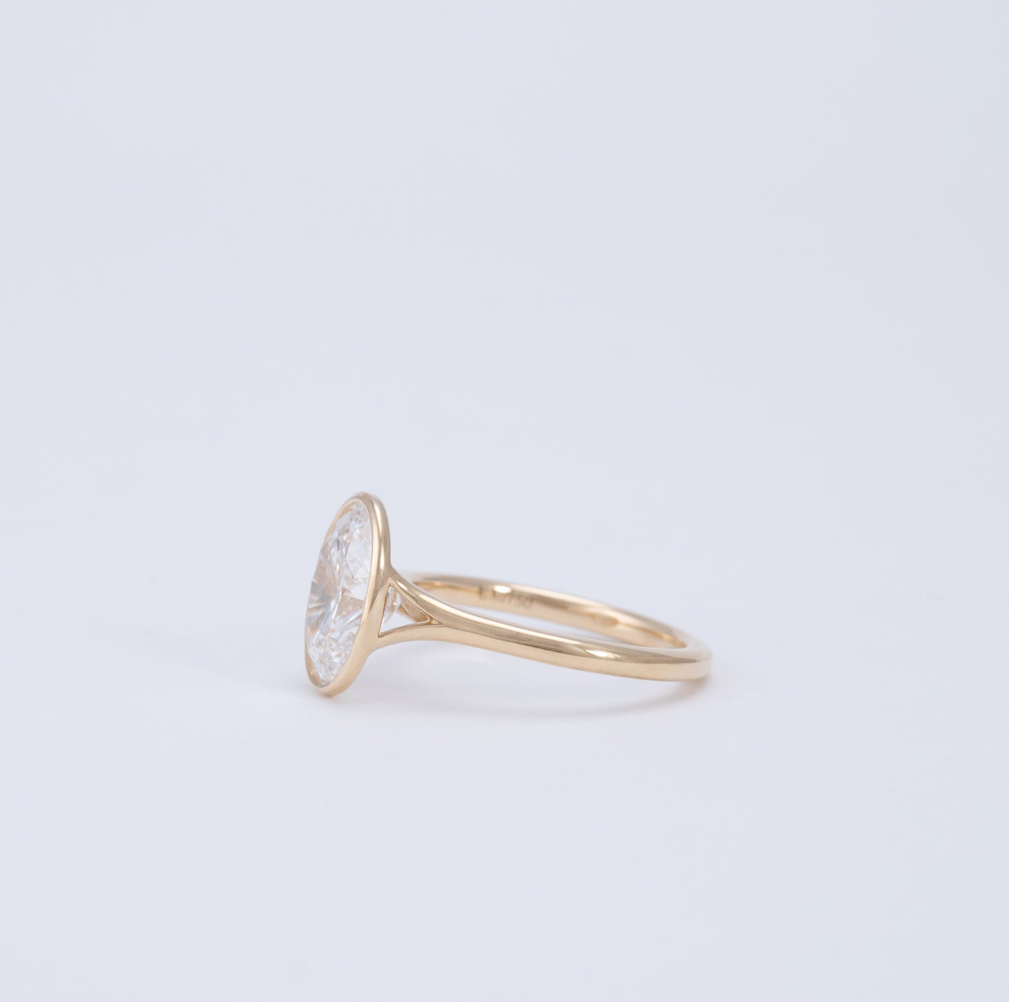 ASTORIA - OVAL (SETTING)